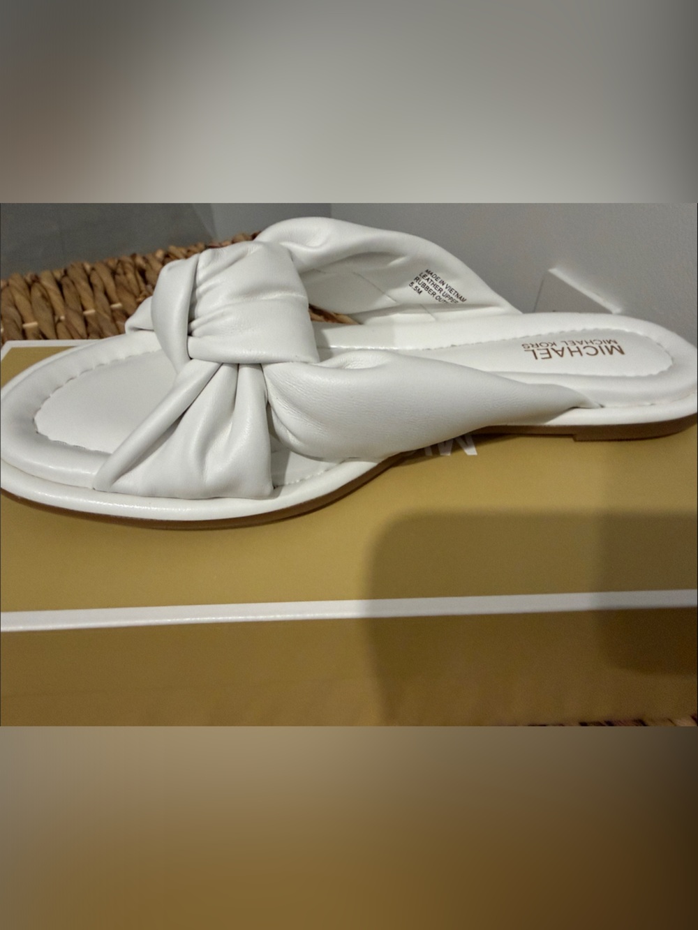 Michael Kors White Knotted Leather Slide Sandal - Picture 2 of 3